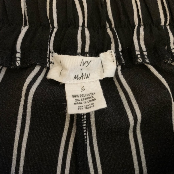 IVY & MAIN TILLY’S navy flowy striped pants - Picture 5 of 7